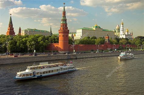 Moscow Kremlin wall – Stock Editorial Photo © babenkodenis #1330805