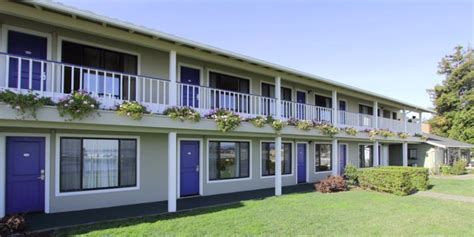 Sea and Sand Inn – Santa Cruz, CA – WineCountry.com