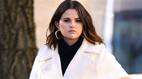 Selena Gomez Stuns In Snow White Coat While Filming 'Only Murders ...