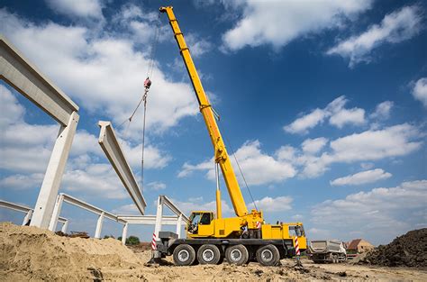 A Brief Mobile Cranes Glossary: Basic Terms You Should Know