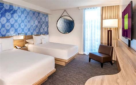 The Linq Rooms & Suites | Photos & Info | Las Vegas Hotels