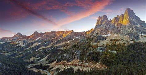 Washington Pass Overlook