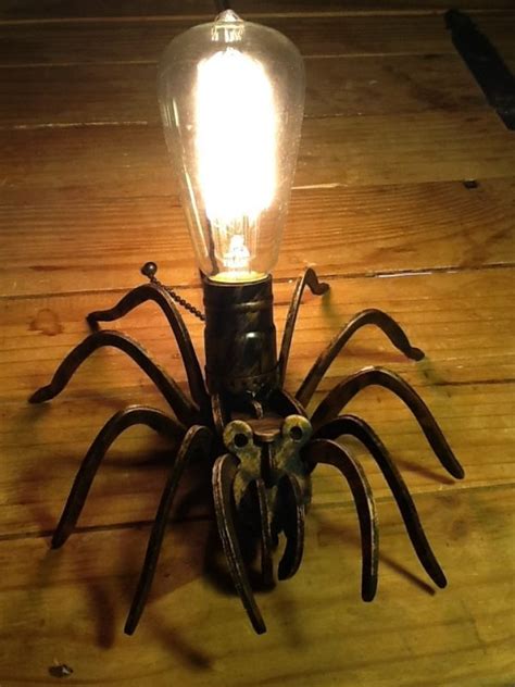 Spider Lamp Makes A Great Fright-Light - Creepbay