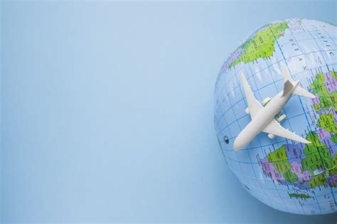 Travel Concept With Globe | Graphic design tutorials photoshop, Background powerpoint, Colorful ...