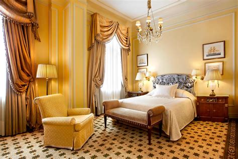 Hotel Grande Bretagne, Athens