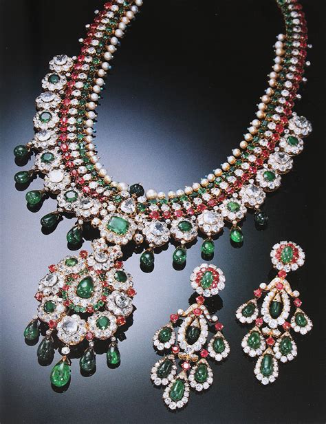 https://flic.kr/p/bv9aAf | Van Cleef & Arpels Jewelry | Reproduction of ...