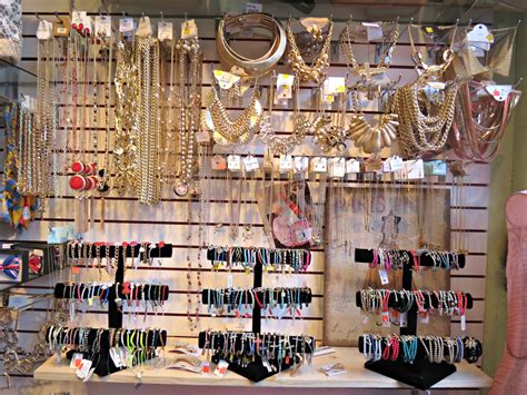 The Santee Alley: High Bijoux Fashion Jewelry & Accessories