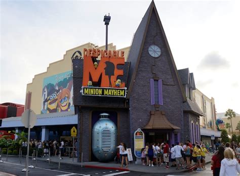 Despicable Me ride soft opens for guests at Universal Studios - Photos and Video - Attractions ...