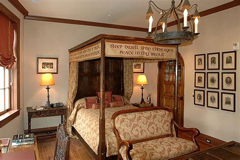 Oak Bedroom Furniture in Period Interiors