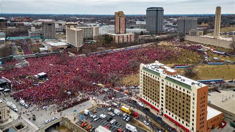 Photos: More snaps from the Chiefs Kingdom parade of champions