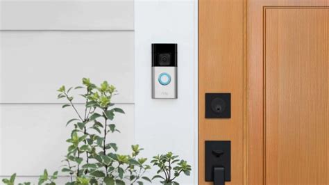 Ring Battery Doorbell Plus vs. Ring Video Doorbell 4 | Digital Trends