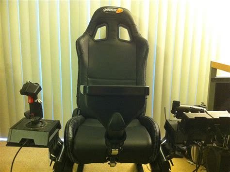 Playseats Flight Simulator Gaming Chair – A Review (Hardware)