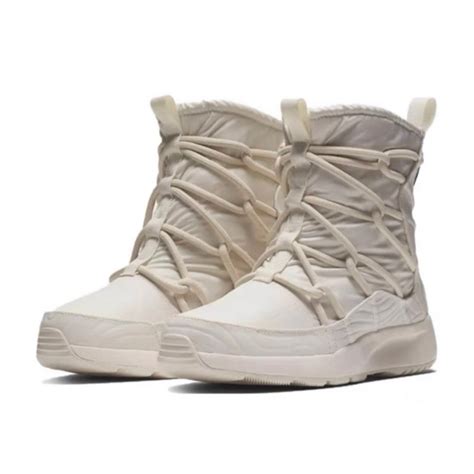 全新 WMNS NIKE TANJUN HIGH RISE 高筒 雪靴 保暖 防水靴 快速繫帶 AO0355 003 蝦皮購物