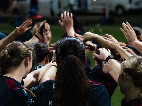 Nrlw Preseason All Access Look At Sydney Roosters Training The