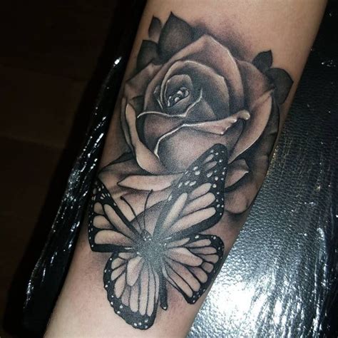 Pin By Clo On Tatts Xx Rose Tattoos For Women Rose And Butterfly