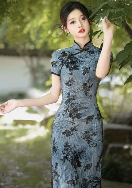 Velvet Qipao Modern Plus Size Long Chinese Inspired Cheongsam Qipao