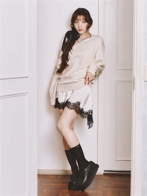 ＜LILY BROWN（リリー ブラウン）＞UGG(R)の人気モデル「Goldenstar Hi Clog（ゴールデンスター ハイ クロッグ