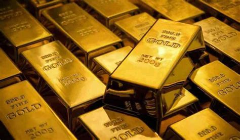 gold rises    cent   week  easing fed concerns