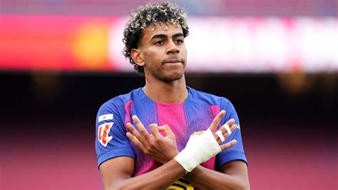 lamine yamals girlfriend ines garcia  fast facts