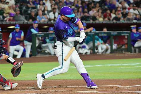 diamondbacks shock cardinals  record setting rally win series
