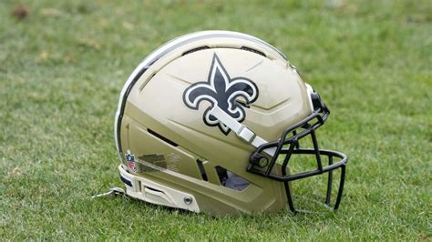 orleans saints defensive linchpin feared  suffer torn acl