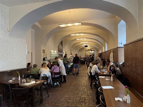 A Food Lover S Guide To Budget Dining In Prague Andiswa Mgutshini