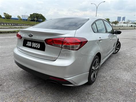 Kia Cerato Kx A K Leather Seat Cars For Sale In Seri