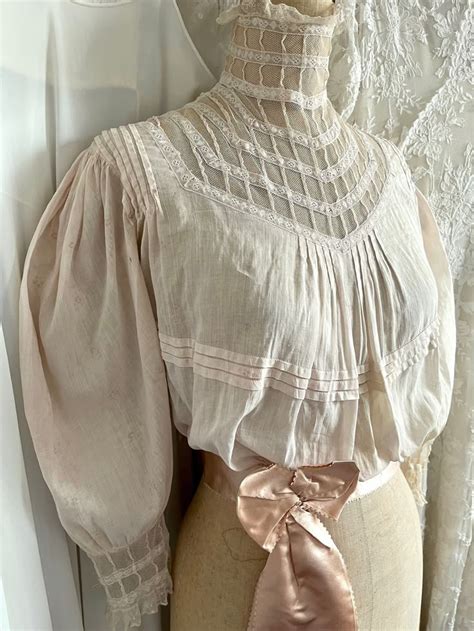 A M O D E R N E V I N T A G E Antique Victorian Edwardian Pink Lace