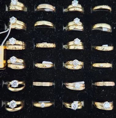 Anillos De Compromiso Y Alianzas Matrimoniales En Cerro La Habana