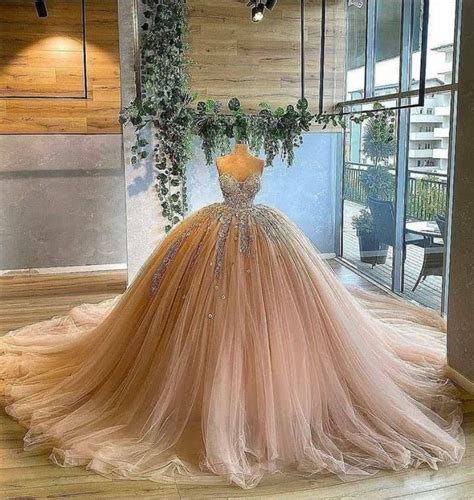 Pin By Ebru On Irin Elbiseler Champagne Evening Dress Ball Gowns