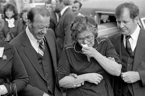 tylenol serial killer true story  cold case
