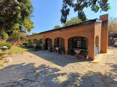 3 Bedroom House For Sale In Chamba Valley