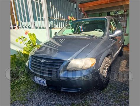 Crautos Chrysler TOWN AND COUNTRY 2005 2 500 000 4 970