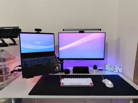 Pin By Vinicius Matheus Morales On Work Space Computer Desk Setup