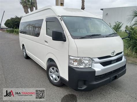 Toyota Hiace Commuter SUPER LONG GL 2024 07