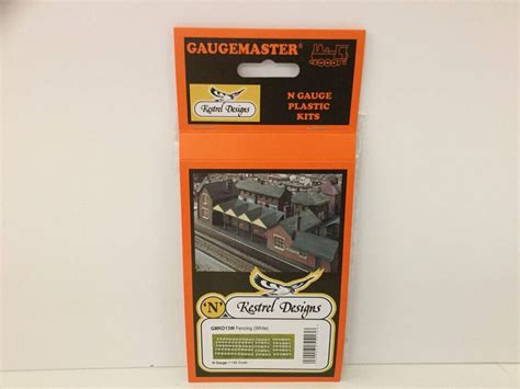 Gaugemaster Gmkd W N Gauge White Farm Rail Fencing Mm X Lengths Ebay