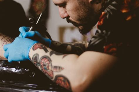 How To Become A Tattoo Artist A Step By Step Guide For Beginners Yocale