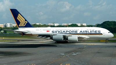 V Sky Airbus A Singapore Airlines Aniq Sufi Jetphotos