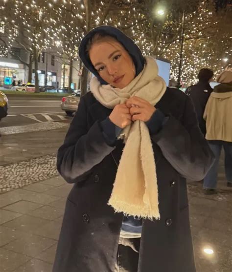 Allie Sherlock Age: Everything You Need to Know About the Viral Music