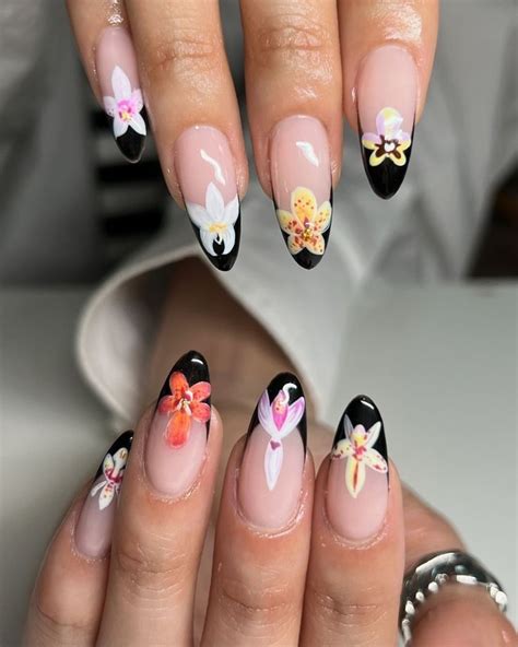 Pin By Ava On Nails Floral Nails Nail Designs Nail Art