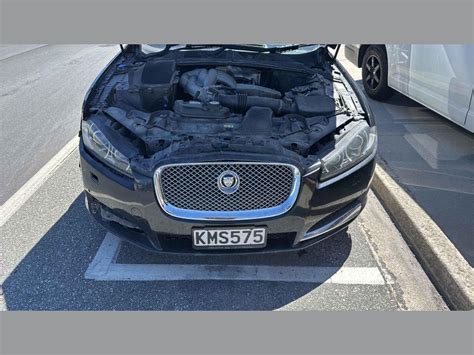 Damaged Jaguar Xf In Christchurch Bromley At Turners Damaged