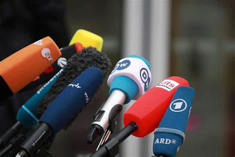 forderung nach eu reaktion auf  visabeschraenkungen fuer medien