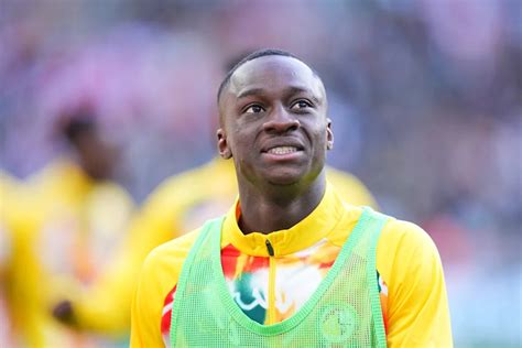 agent dieng set  intensive lazio medical  august  yahoo