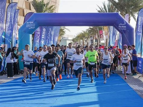 reaching   mile   runners  abu dhabi raise funds