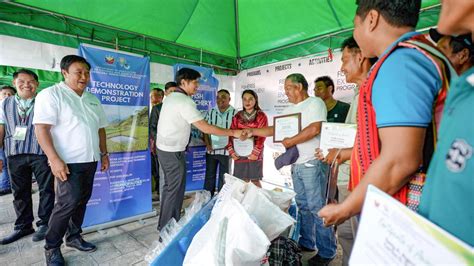 Pbbm Distributes Aid To Cordillera Farmers Lgus Philippine