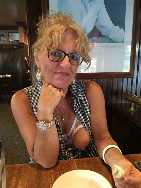 Hot Mature Older Women Porn Pics Grannynudepics