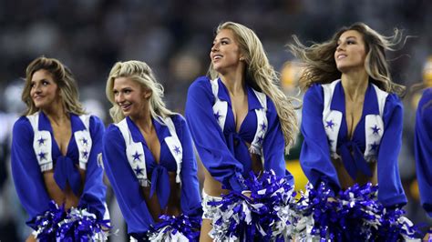 cowboys cheerleader    shes   gym outfit