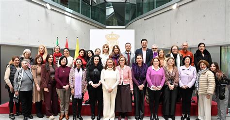 La Diputaci N De Granada Conmemora El M Junto A M S De Mujeres