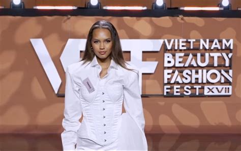 Bao Ngoc wint Top Model Asia en verzekert zich daarmee van een plek in ...
