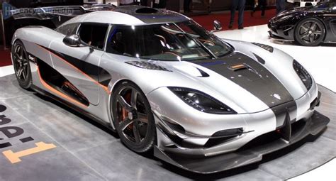 Koenigsegg Agera One:1 specs (2014-2015): performance, dimensions & technical specifications ...